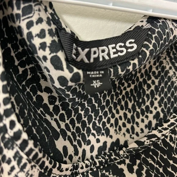 Express Black and White Snake-Print Cap Sleeve Blouse - Picture 2 of 3